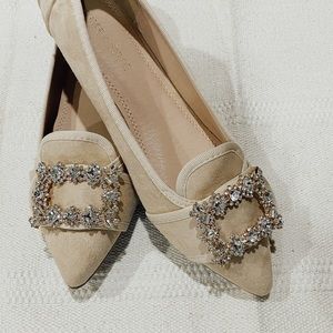 Rhinestone Gold Brooch Suede Nude Flats
